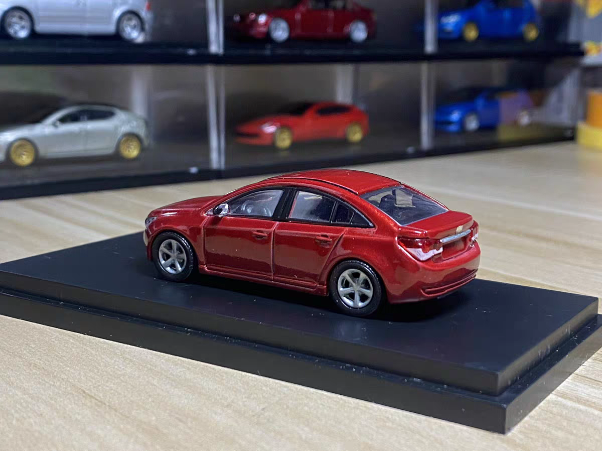 Chevrolet Cruze 2011 Red 1:64, Customizable Color Model Car