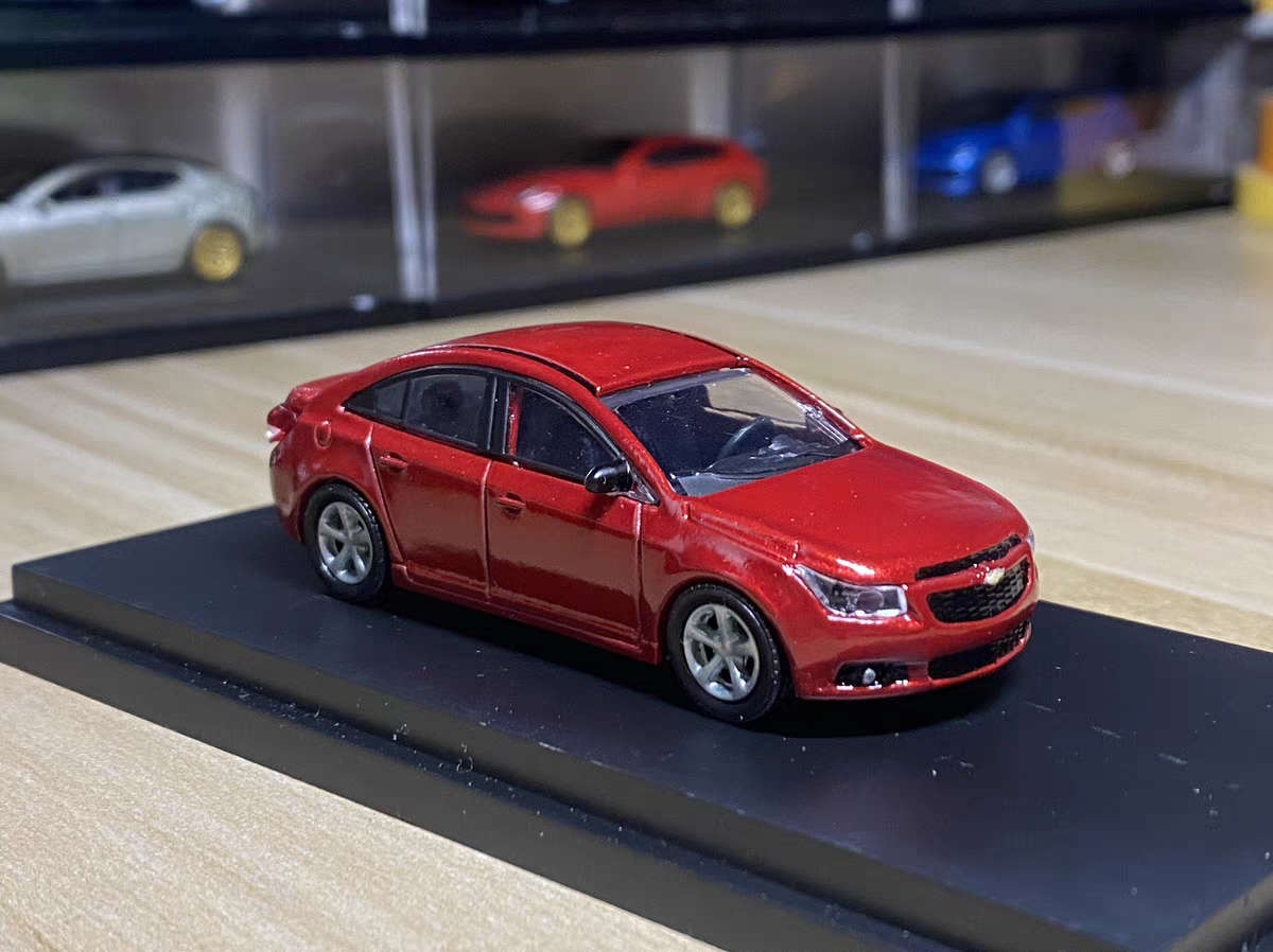 Chevrolet Cruze 2011 Red 1:64, Customizable Color Model Car